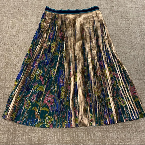{Maeve by Anthropologie} Metallic Pleated Midi Skirt | Floral Printed Panel ~ 2 - Picture 4 of 16